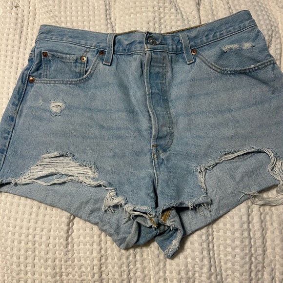 Levi’s shorts 501 - Picture 1 of 3